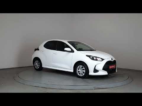 Toyota Yaris HYBRID LUNA AUTOMATIC *RETAIL PRICE € - Image 2