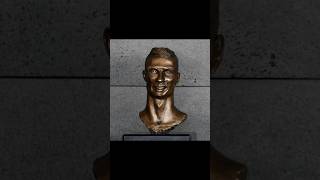Corrigindo o rosto da estátua do CR7 ⚽✨