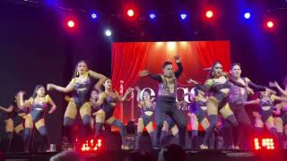 Cuchi cuchi show