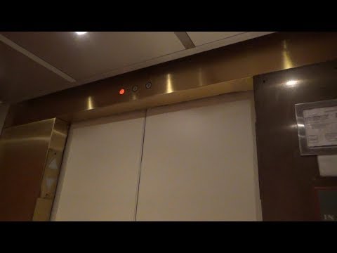 Westinghouse MPH Elevator (Car 1) at Holiday Inn Express & Suites Pittsburgh Airport, Robinson, PA