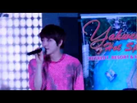 [FANCAM] 121227 F.CUZ SINGING JIGGY (ACOUSTIC VER)
