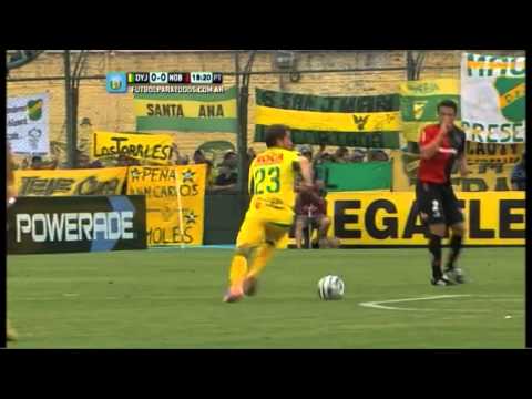 Ustari enorme ante Brian Fernández. Def. y Justicia 0 - Newell's 0. Fecha 14. FPT