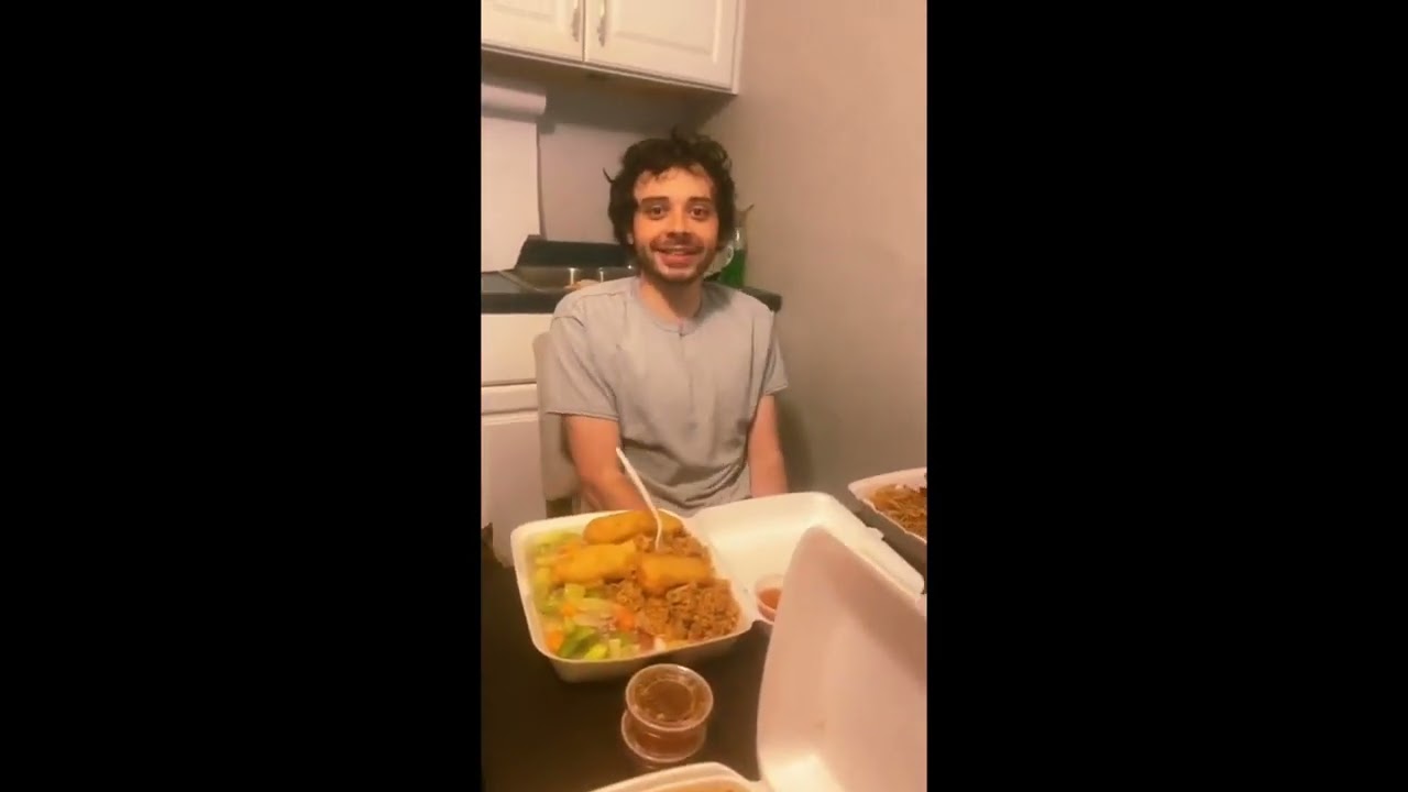 Who has the best gf ever? Original creepy video