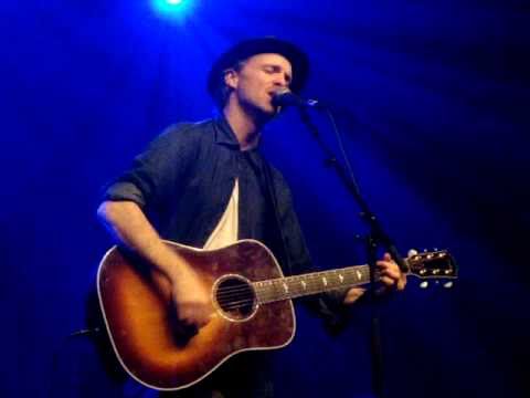 Fran Healy - Love Will Come Through (Travis song,live,acoustic)-Ancienne Belgique,Brussels,14Feb2011