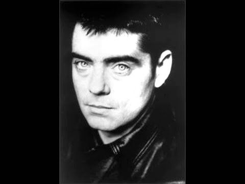 Gary Clail backed by Dub Syndicate - Two Thieves And A Liar (extended version)