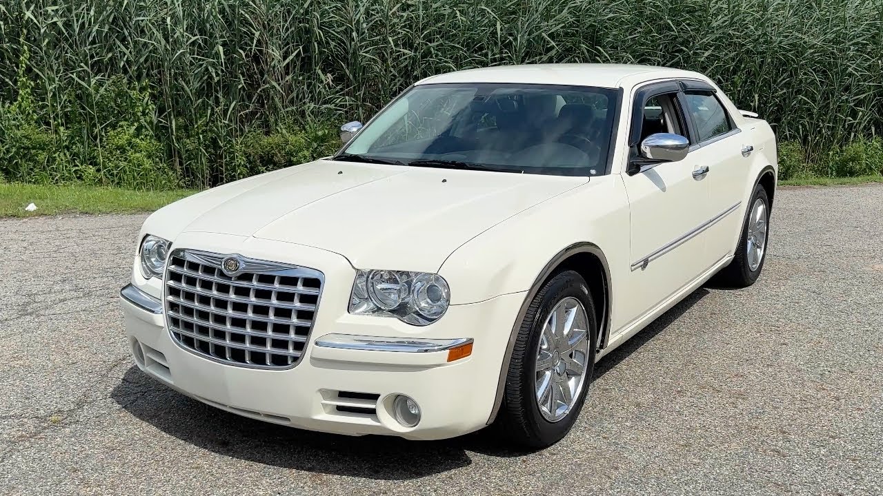 2008 Chrysler 300c Hemi Walk Around and Drive