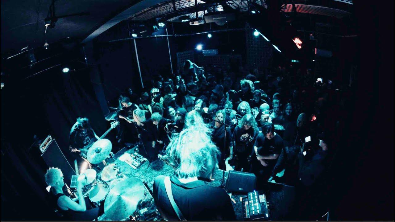 TIGERCUB - FALL IN FALL OUT (Official Video) - YouTube