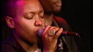 Meshell Ndegeocello - Shootin&#39;n Up And Gett&#39;n High