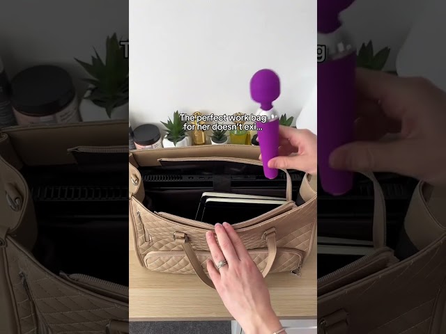 Vídeo relacionado con Divine "Party Girl" cristal rosa brillante niñas bolso Hanger Holder