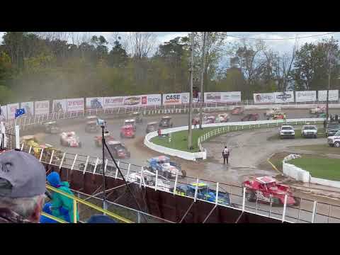358 DIRTcar race restart lap 106/150