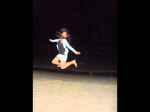 Gwen Stefani Vs Nalin & Kane - Hollaback Beachball