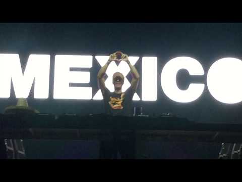 Armin van Buuren - In And Out of Love vs Raw Deal & Meteora Live at ASOT 900 Mexico (60 Fps)