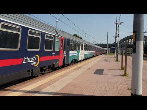 INTERCITY NOTTE CON DOPPIA E403 SUN IN TRANSITO A MILANO ROGOREDO