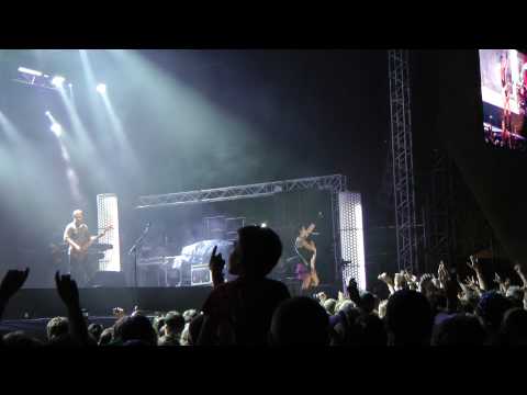 The Cranberries - Colours of Ostrava 2010 - Zombie