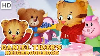 Daniel Tiger - Friends Help Each Other (Clip) | Videos for Kids