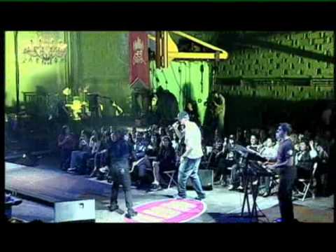 Γιώργος Μαζωνάκης "Gucci Φόρεμα" Feat. Nivo (Mad Secret Concert)