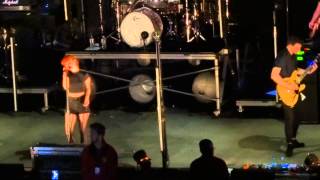 Paramore - "Never Let This Go" (Live in San Diego 5-22-15)