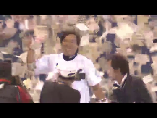 里崎がファンに惜別… 大量の紙吹雪でQVCマリンがまるで別世界に 2014/9/28 M-Bs
