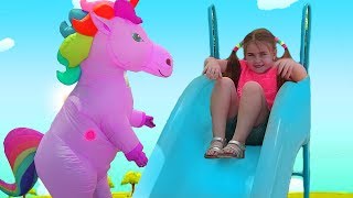 Yes Yes Playground Song  by Globiki