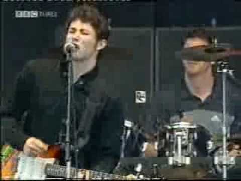 Dogs Die In Hot Cars - Godhopping & I Love You Coz I Have To at T in the Park 2004