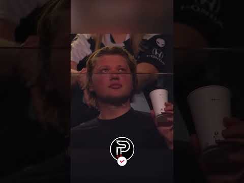 THE CROWD WENT CRAZY | s1mple Spotted at the Paris Blast Major!