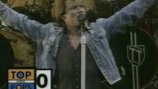 Bon Jovi - One Wild Night (Top Of The Pops 2001)