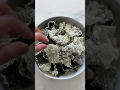 The quickest SEAWEED CHIPS you can make at home #shorts