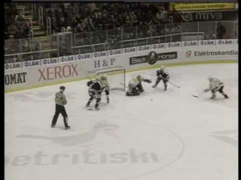 Tim Thomasin torjunta HPK:ta vastaan