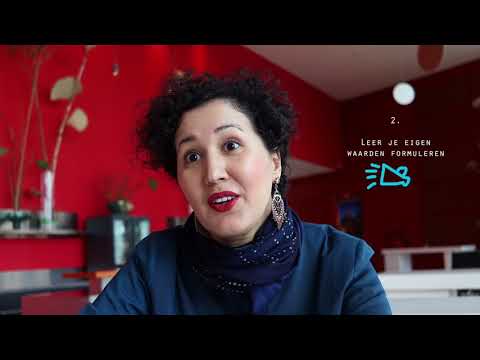 Kunstenaar Rajae El Mouhandiz vertelt over haar 'Route Ondernemerschap'