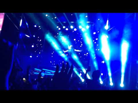 United We Are vs.Break Free vs.Stringer (mashup) & Dare You - Hardwell Tour 2014 [@Saigon,Vietnam]