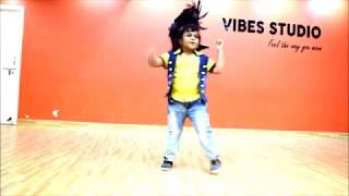 Disco Disco: A Gentleman - Sundar, Susheel, Risky | Sidharth,Jacqueline | Sachin-Jigar|Benny,Shirley