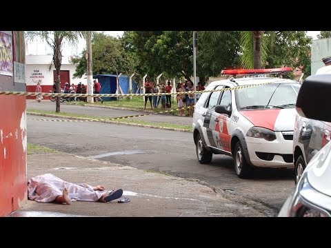 Homem é assassinado em frente a bar no Jardim Progresso