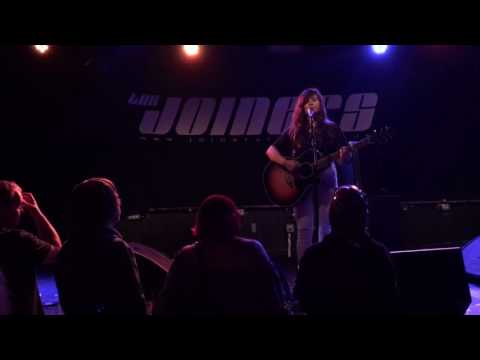 I Will Run - Lucy Bernardez live at The Joiners