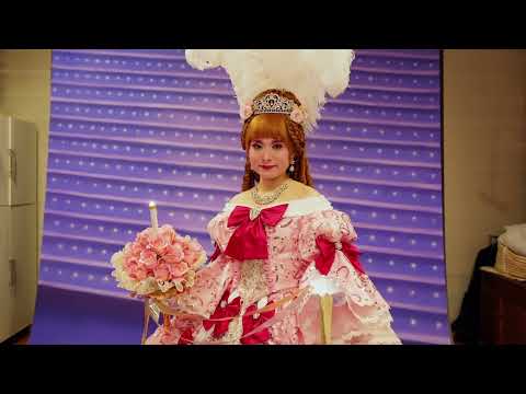 第一ホテル東京「宝塚レビューフォトスタジオ東京」で、“宝塚歌劇のスター”になりきる夢の体験！