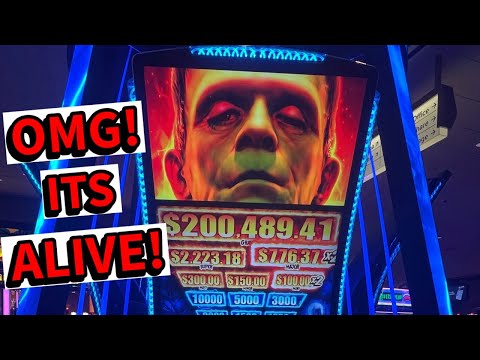 OMG! IT'S ALIVE. IT'S ALIVE. Playing Frankenstein Slot Machine #slots #games #casino #gaming #win