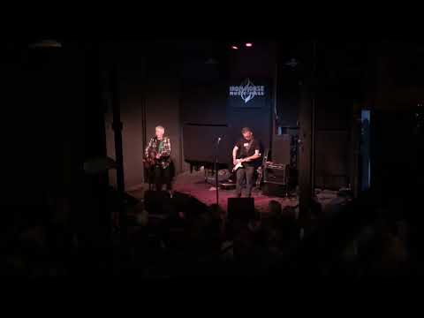 Leo and Davy - Share The Darkness