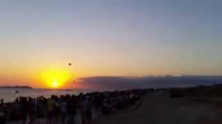 preview picture of video 'Urlaubsvideos von Ibiza Sant Antonio de Portmany Sonnenuntergang Cafe del Mar'