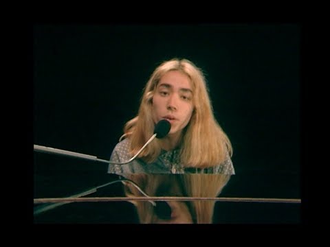 The Lazy Eyes - Cheesy Love Song (Official Video)