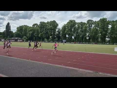 Alyson Bell 200m win for Glasgow Jaguars - in 23.01 seconds