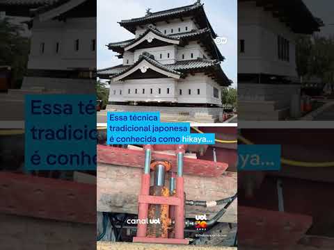 1.800 voluntários movem castelo de 360 toneladas com cordas no Japão