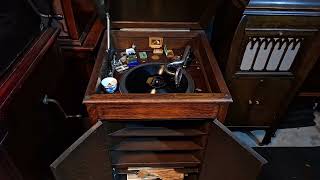 It&#39;s Magic. Doris Day. Columbia 78rpm Record. His Masters Voice 156 Wind-up Cabinet Gramophone