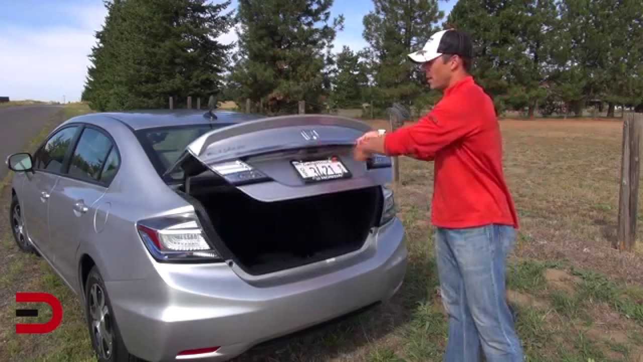 Detailed Review: 2013 Honda Civic Hybrid on Everyman Driver