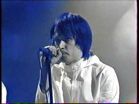 NPA - International Noise Conspiracy - titre "Smashed Up" en live / 1999