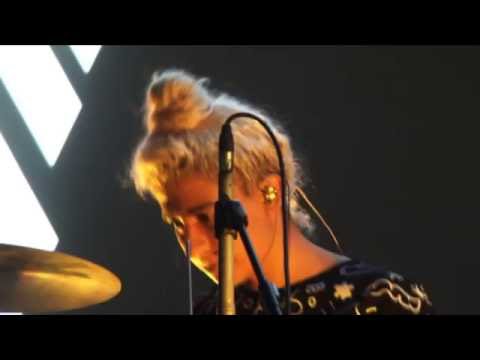 Kiran Gandhi Live Drum Solo at 34:40 (with Joshua Davis LIVE at OFFFest Barcelona 2016)