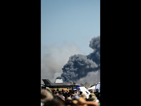 Greek fighter jet crashes during air show near Athens