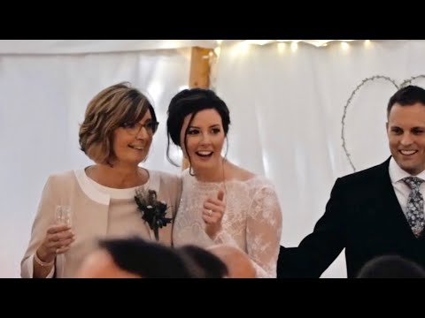 Bride is Stunned by Surprise 'Les Mis' Flash Mob At Wedding!