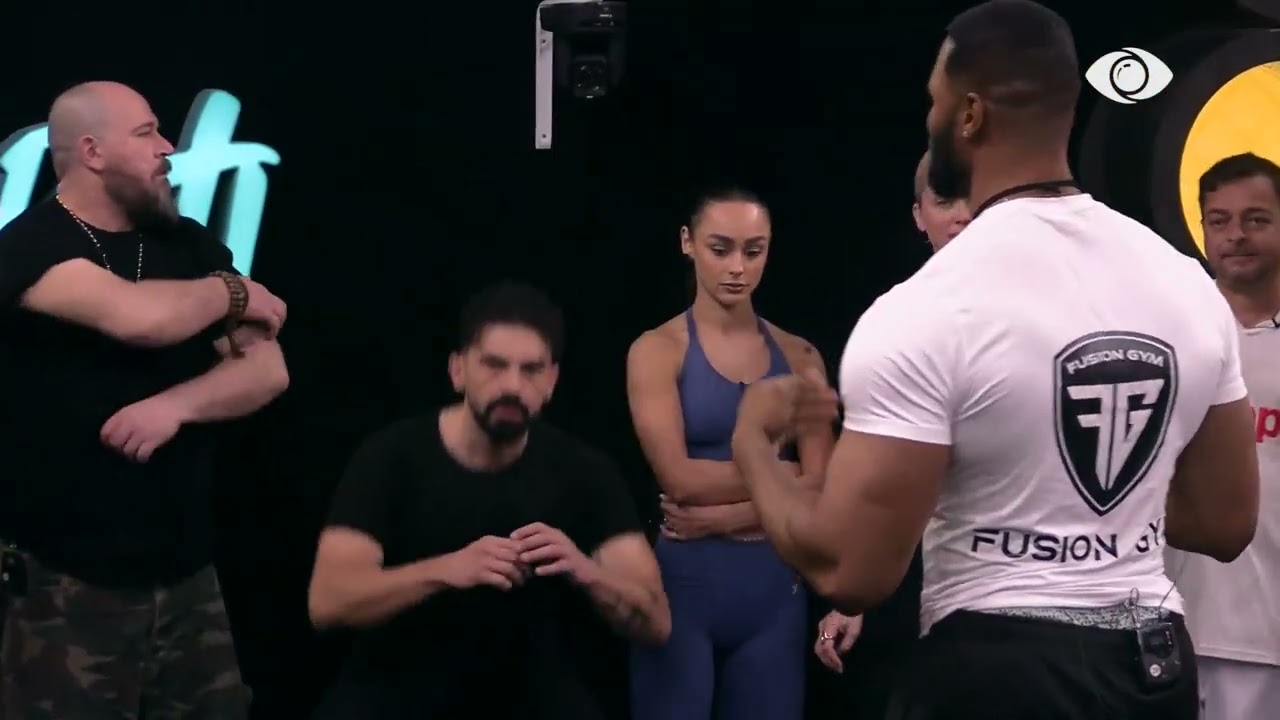 Egli nis e para stërvitjen nga banorët