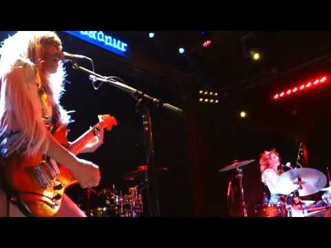 Deap Vally "Gonna Make My Own Money" @ Troubadour (Aug 2013) Live HD
