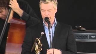 Chris Botti - Introduction of guitarist Mark Whitfield - 8/9/2008 - Newport Jazz Festival (Official)