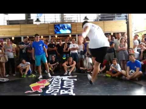 Red Bull Street Style 2014 - Szabados Ádám (kékben) Vs. Árvai Kristóf (Fehérben)
